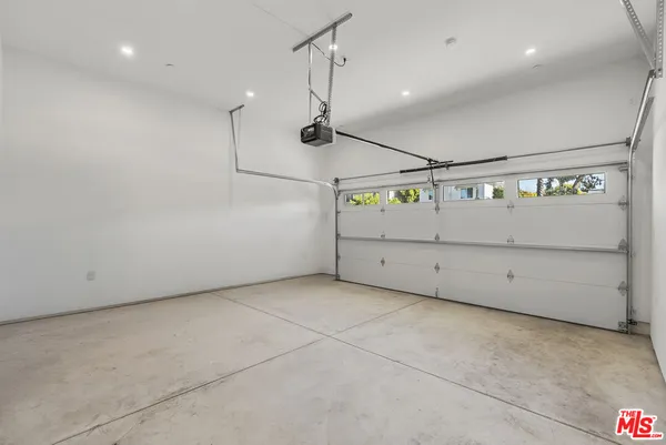 a view of washer and dryer