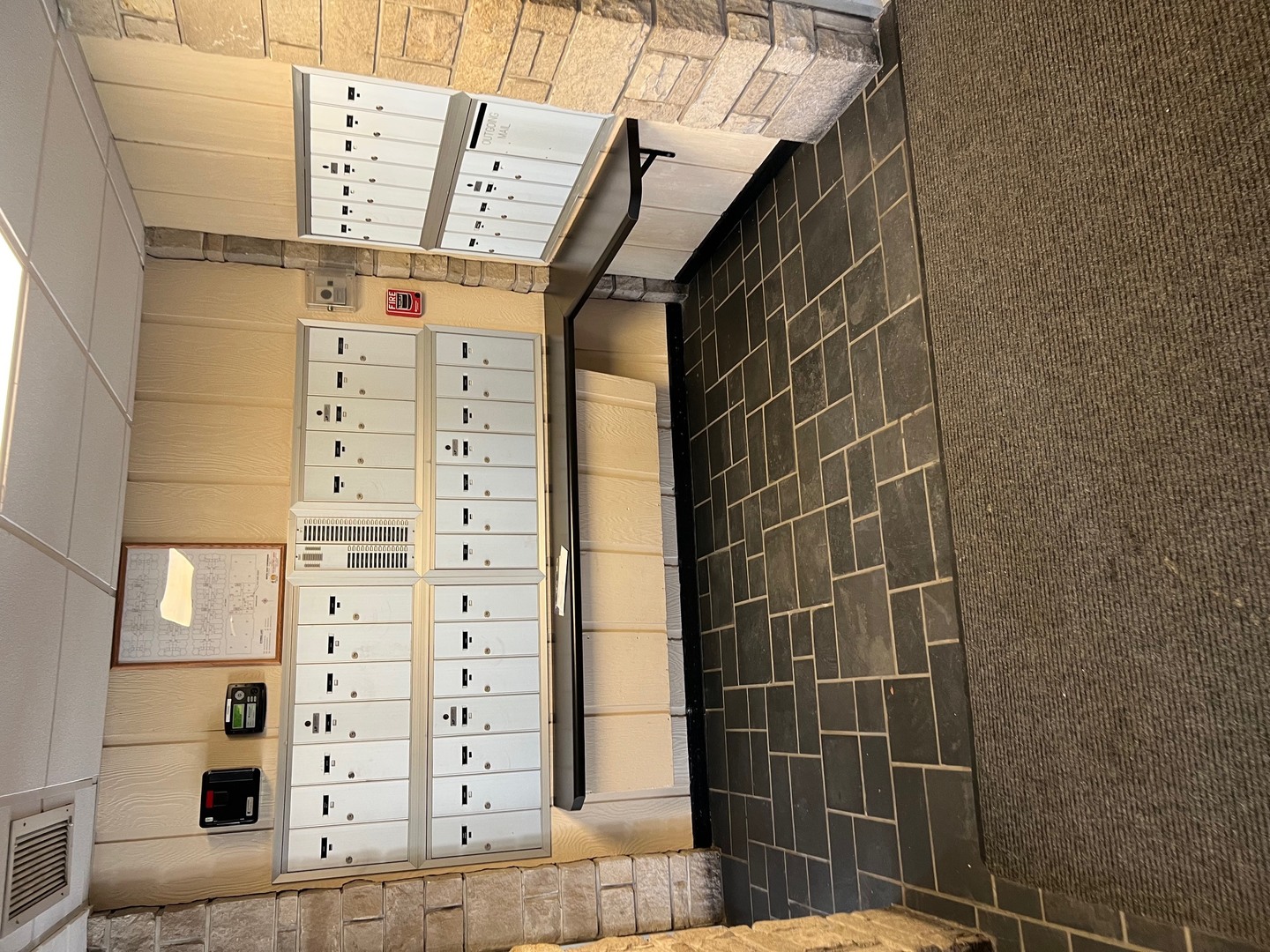 2400 Windsor Mall, Unit 2H Park Ridge, IL 60068 - Photo 2 of 8