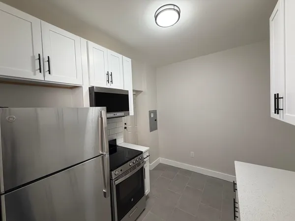 $1,795 | 5608 Hudson Avenue, Unit 8, West New York, NJ 07093