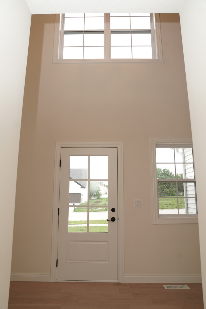 1313 Woodbine Road Bloomington, IL 61704 - Photo 2 of 23