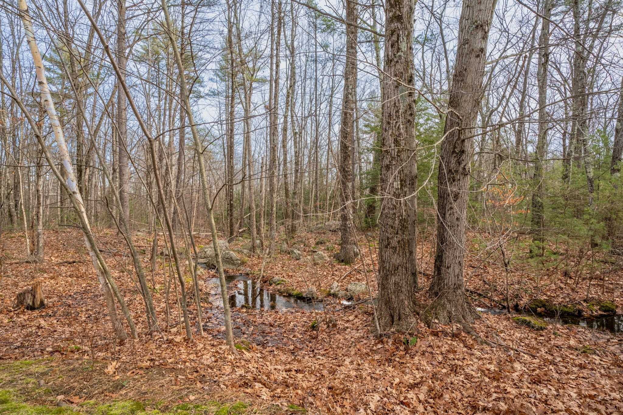 183 Hackett Hill Road Hooksett, NH 03106 - Photo 13 of 37