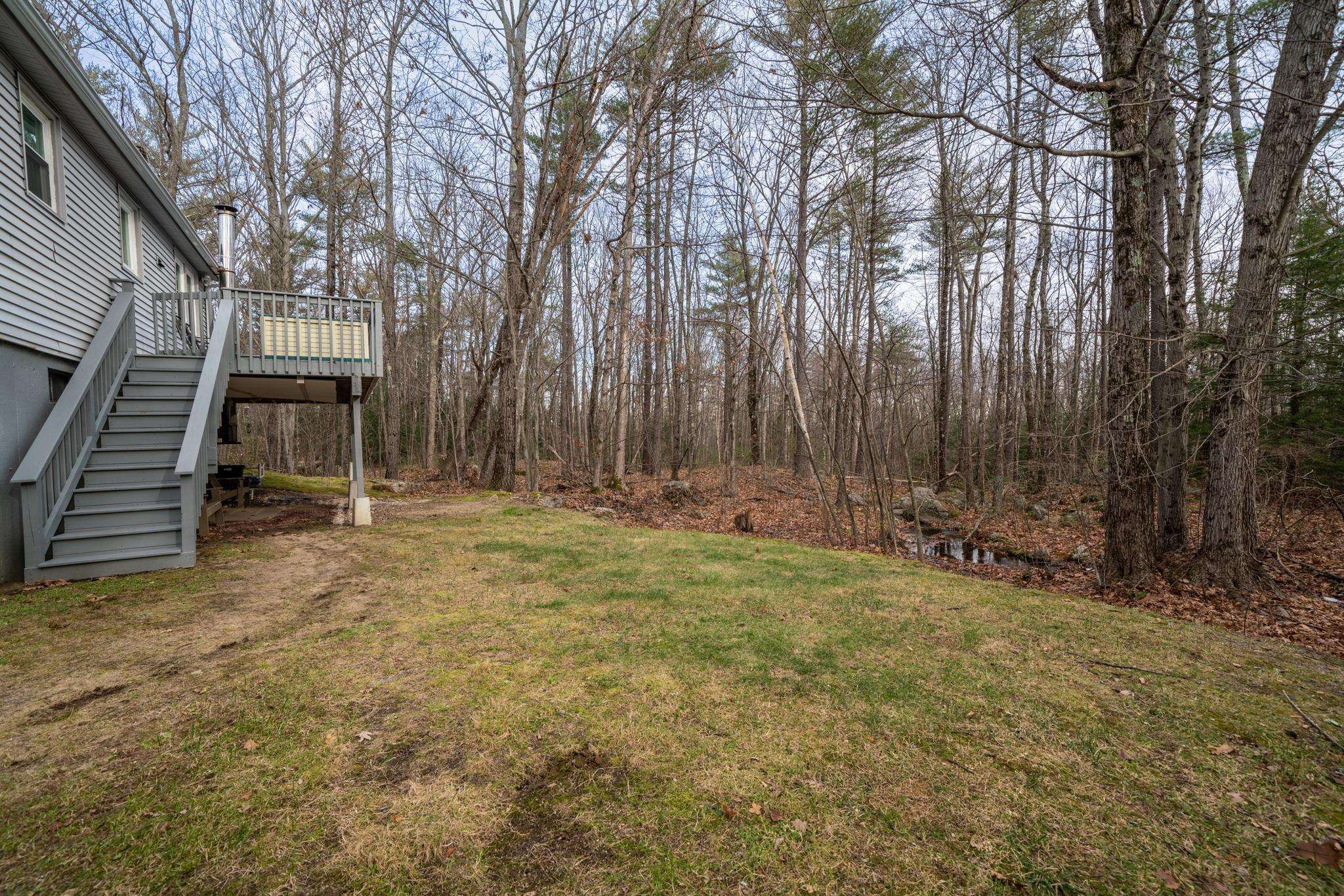 183 Hackett Hill Road Hooksett, NH 03106 - Photo 15 of 37