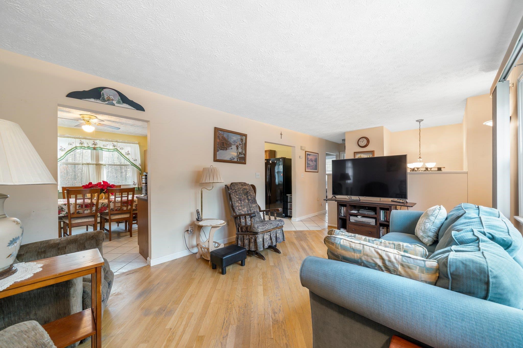 183 Hackett Hill Road Hooksett, NH 03106 - Photo 30 of 37