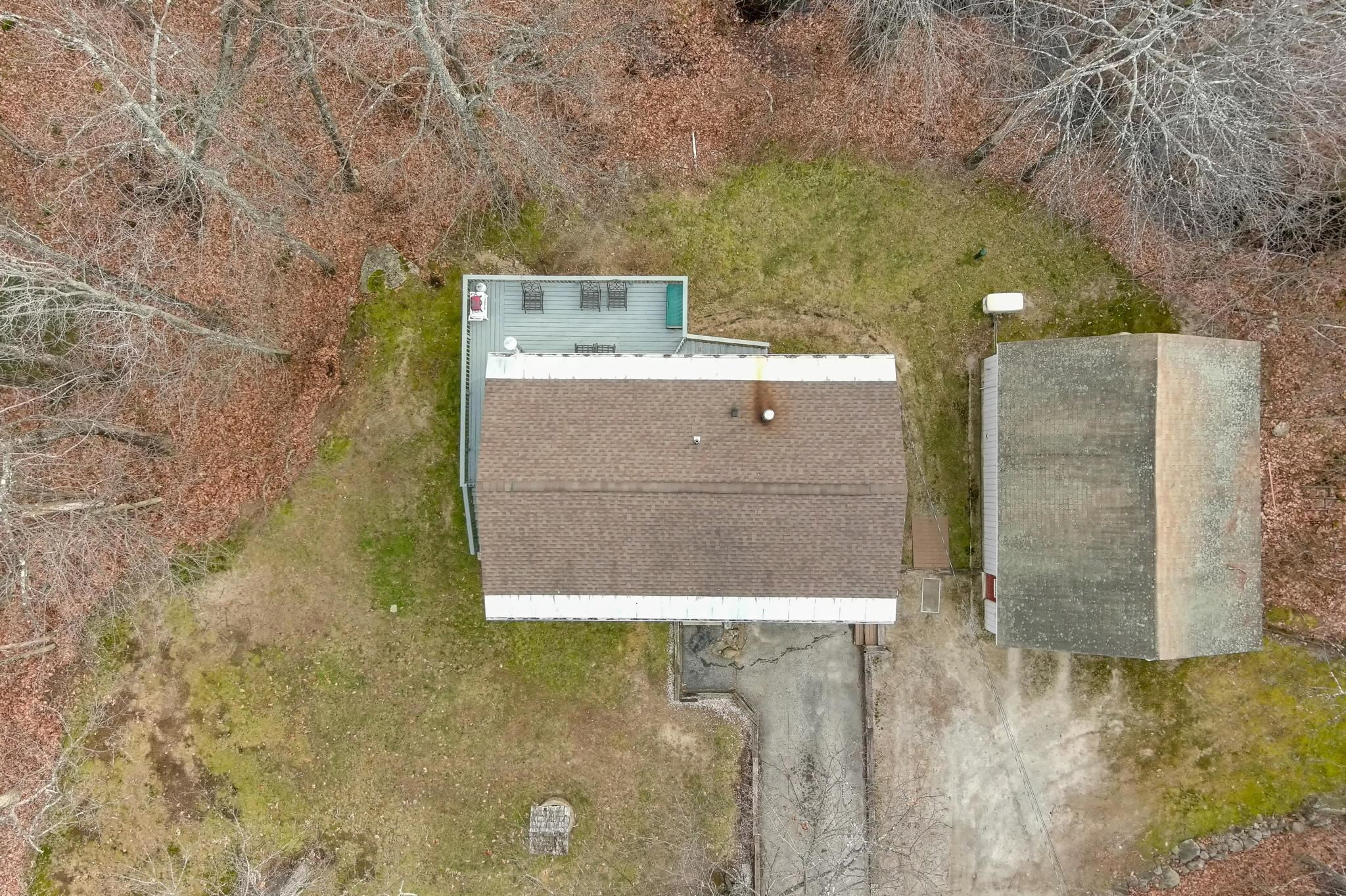 183 Hackett Hill Road Hooksett, NH 03106 - Photo 9 of 37