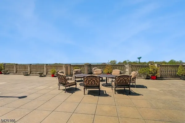 $795,000 | 211 Metzger Drive, West Orange, NJ 07052