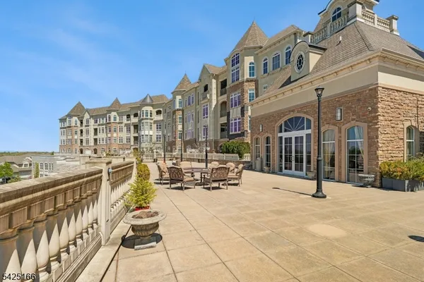 $795,000 | 211 Metzger Drive, West Orange, NJ 07052