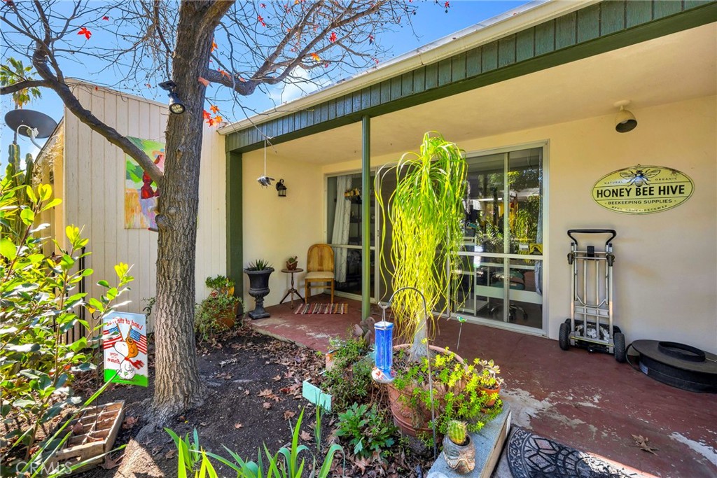 614 Gibbel Road Hemet, CA 92543 - Photo 29 of 30 a front view of a house with a yard