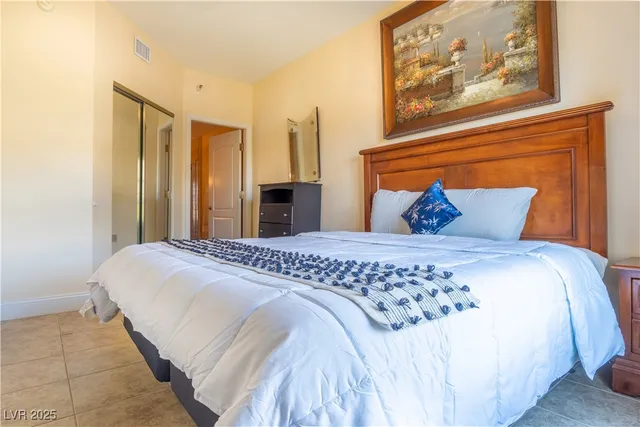 $2,000 | 30 Strada Di Villaggio, Unit 617, Henderson, NV 89011
