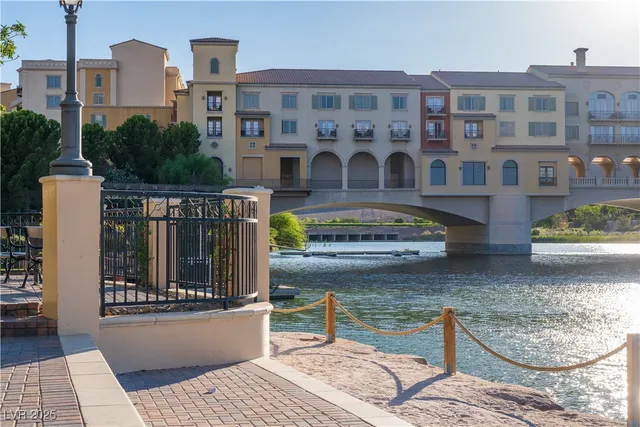 $2,000 | 30 Strada Di Villaggio, Unit 617, Henderson, NV 89011