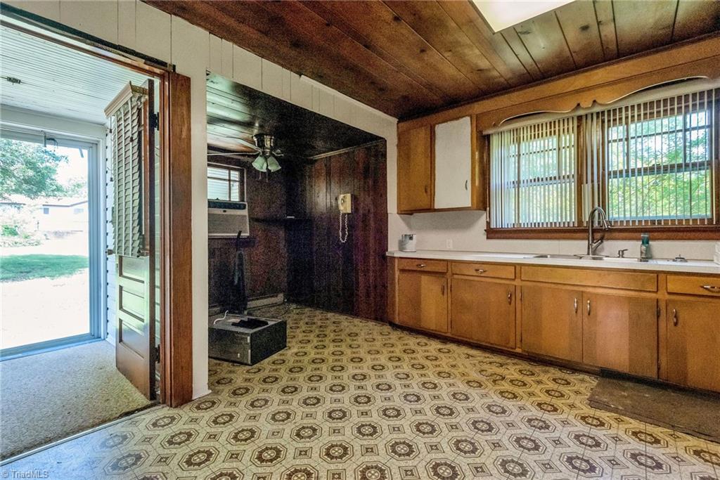 672 Zimmerman Road Lexington, NC 27295 - Photo 17 of 21 Gallery Image 17