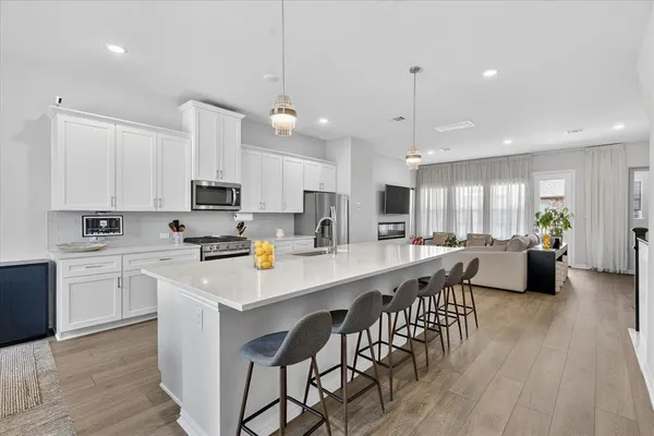 $2,995 | 7517 Sheboygan Avenue, Dallas, TX 75228