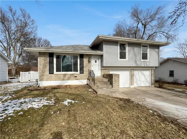 $244,000 | 14600 East 33rd Street South, Independence, MO 64055