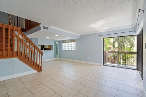 $279,999 | 13022 Southwest 88th Terrace South, Unit 201, Miami, FL 33186