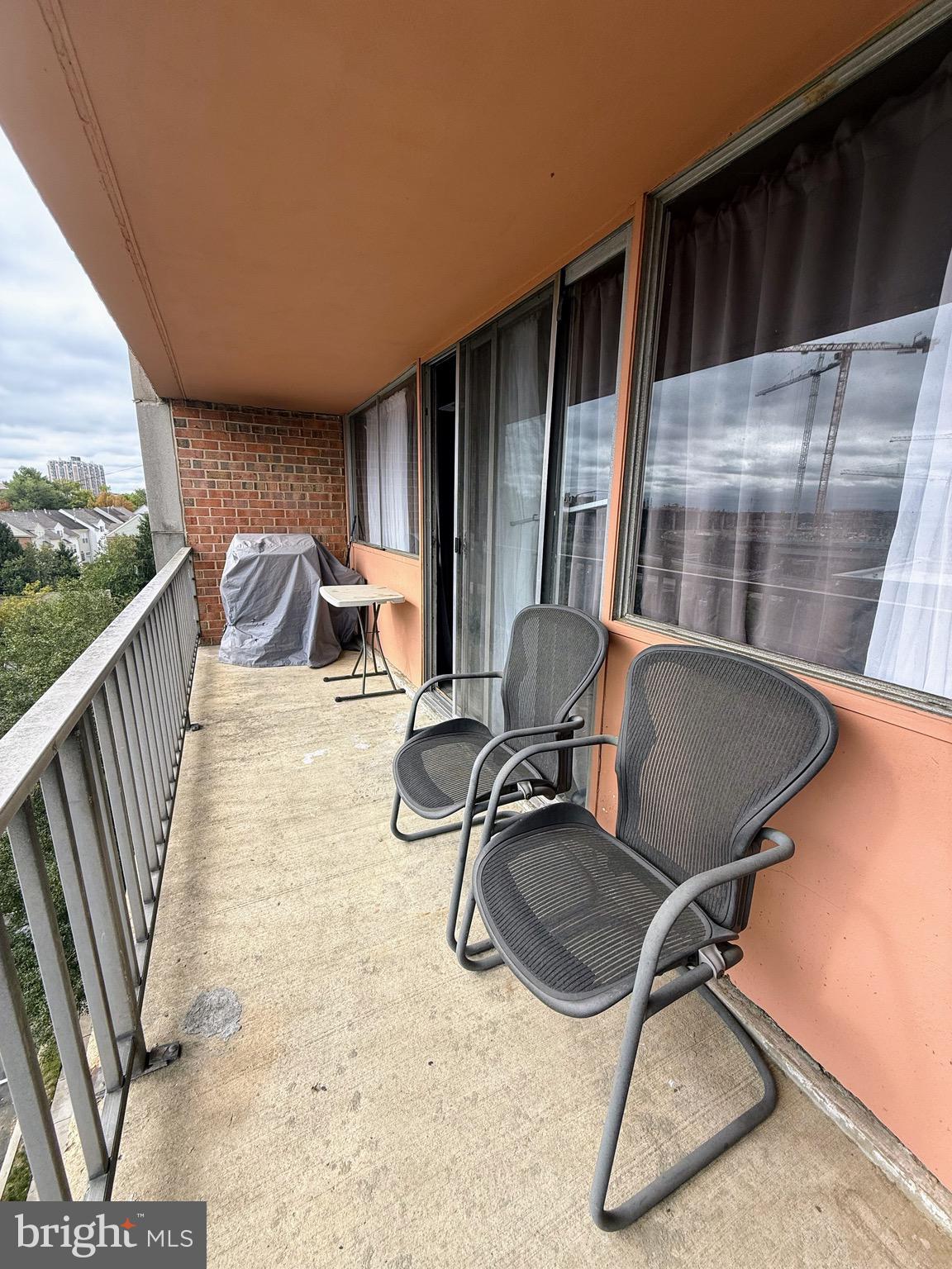 5831 Quantrell Avenue, Unit 505 Alexandria, VA 22312 - Photo 18 of 22 a living room with furniture