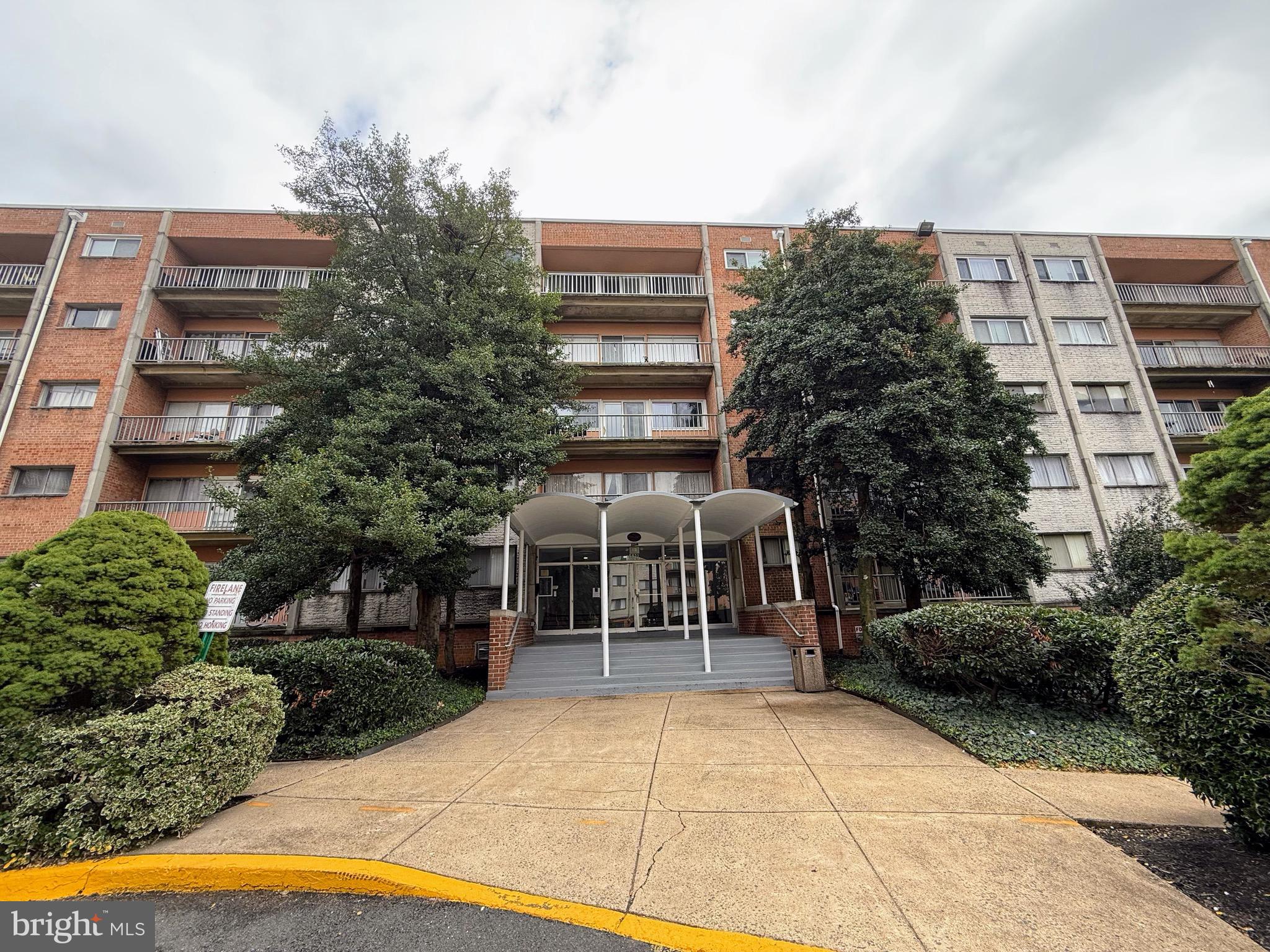 5831 Quantrell Avenue, Unit 505 Alexandria, VA 22312 - Photo 20 of 22 a house view with a outdoor space