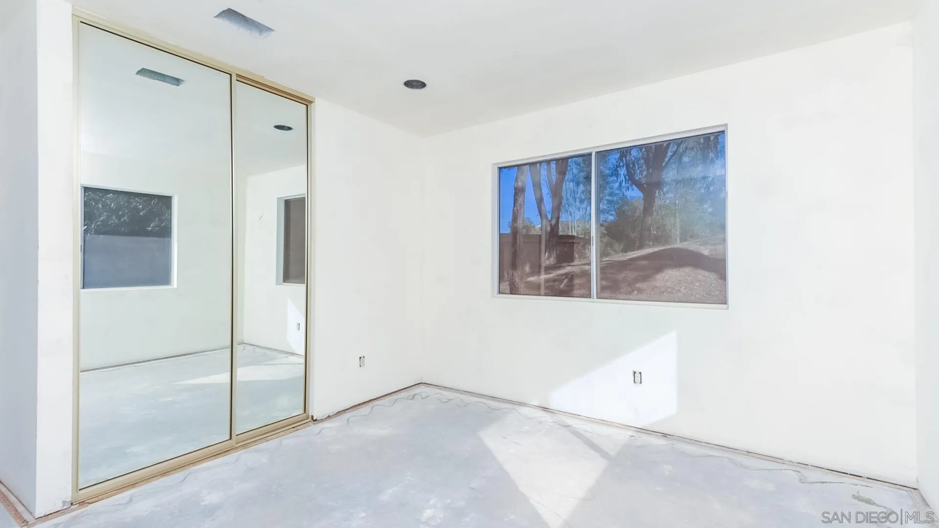 340 Galloway Valley Road Alpine, CA 91901 - Photo 34 of 40 a view of an empty room