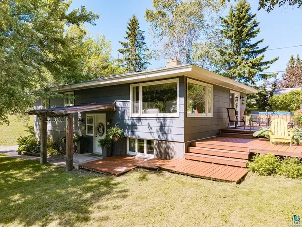 $400,000 | 1905 Hutchinson Road, Duluth, MN 55811