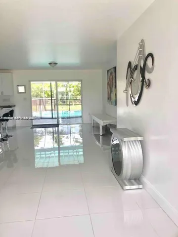 $6,200 | 17521 Southwest 93rd Avenue, Unit 1, Palmetto Bay, FL 33157