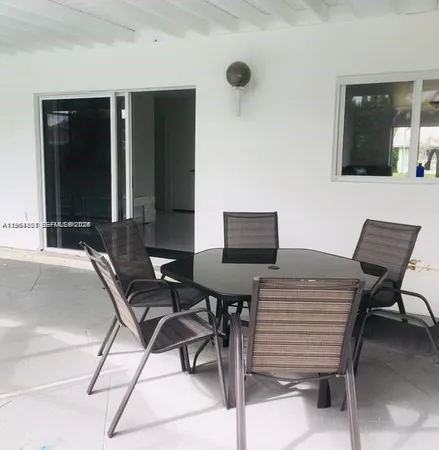$5,500 | 17521 Southwest 93rd Avenue, Unit 1, Palmetto Bay, FL 33157
