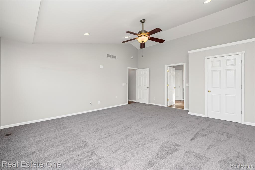 4648 Pond Run Canton, MI 48188 - Photo 20 of 47