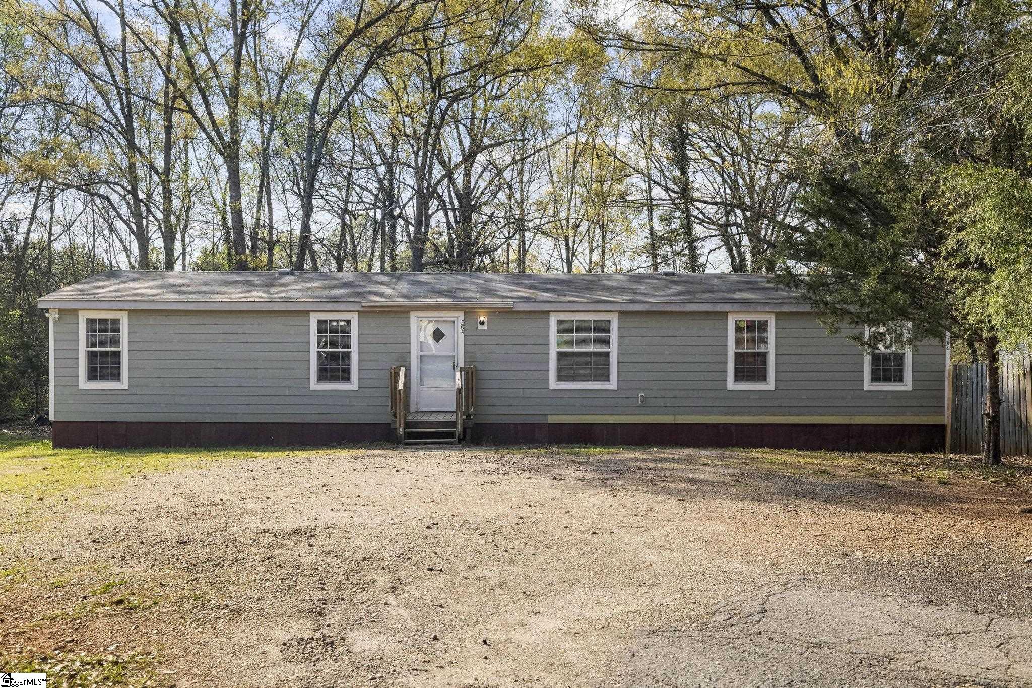 204 Sarrar Street Pendleton, SC 29670 - Photo 1 of 44