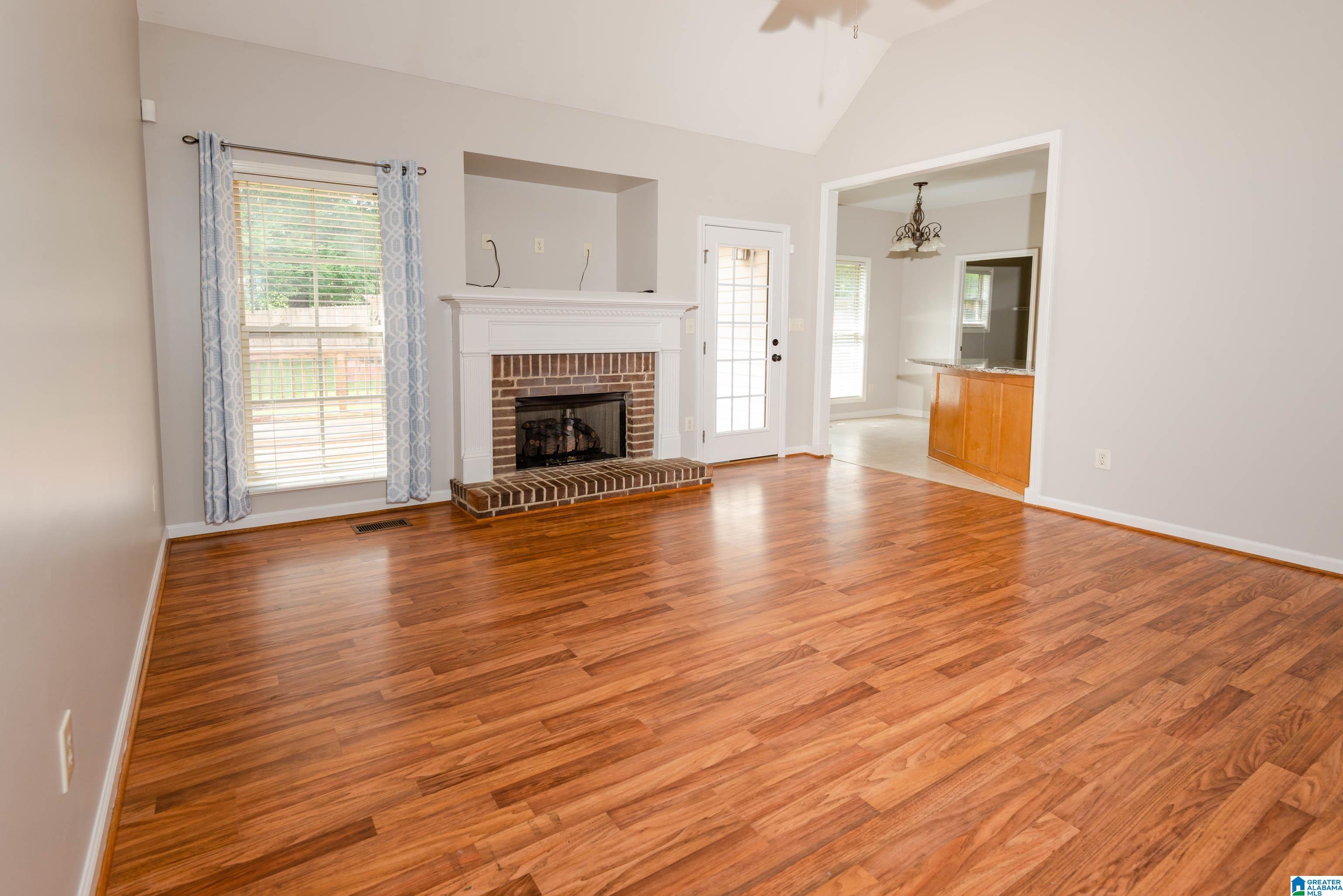 1120 Summit Ridge Way Odenville, AL 35120 - Photo 2 of 15
