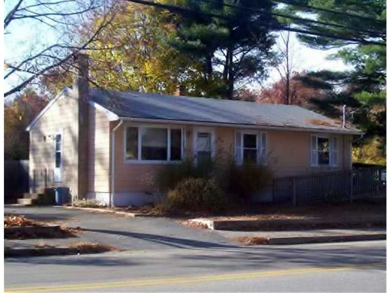 59 Arnold Road Coventry, RI 02816 - Photo 2 of 6 Exterior Front.