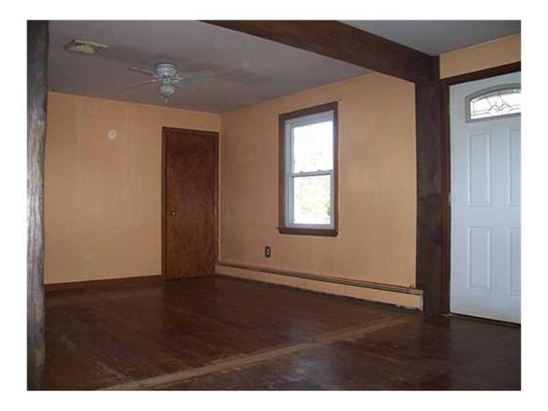 59 Arnold Road Coventry, RI 02816 - Photo 4 of 6 Exterior Front.