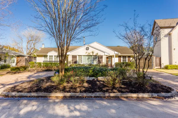 $3,700 | 3006 Conway Street, Houston, TX 77025
