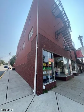 $1,500 | 216 Main Street, Unit 2, Butler, NJ 07405