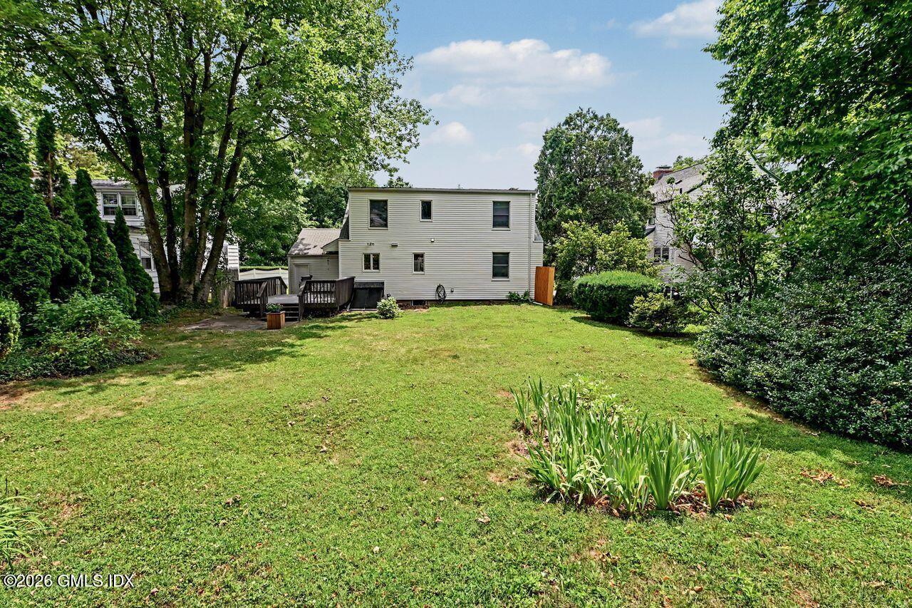 4 Hassake Road Old Greenwich, CT 06870 - Photo 15 of 23 12