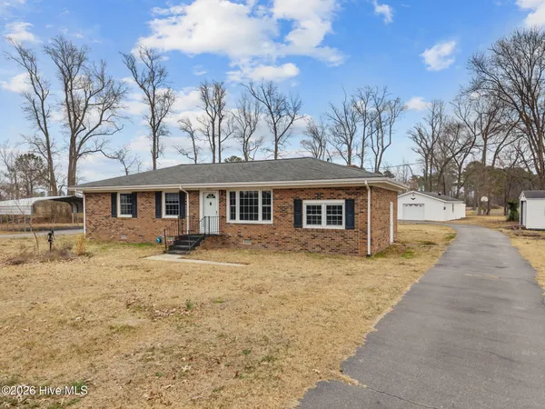 $2,300 | 7293 County Home Road, Ayden, NC 28513