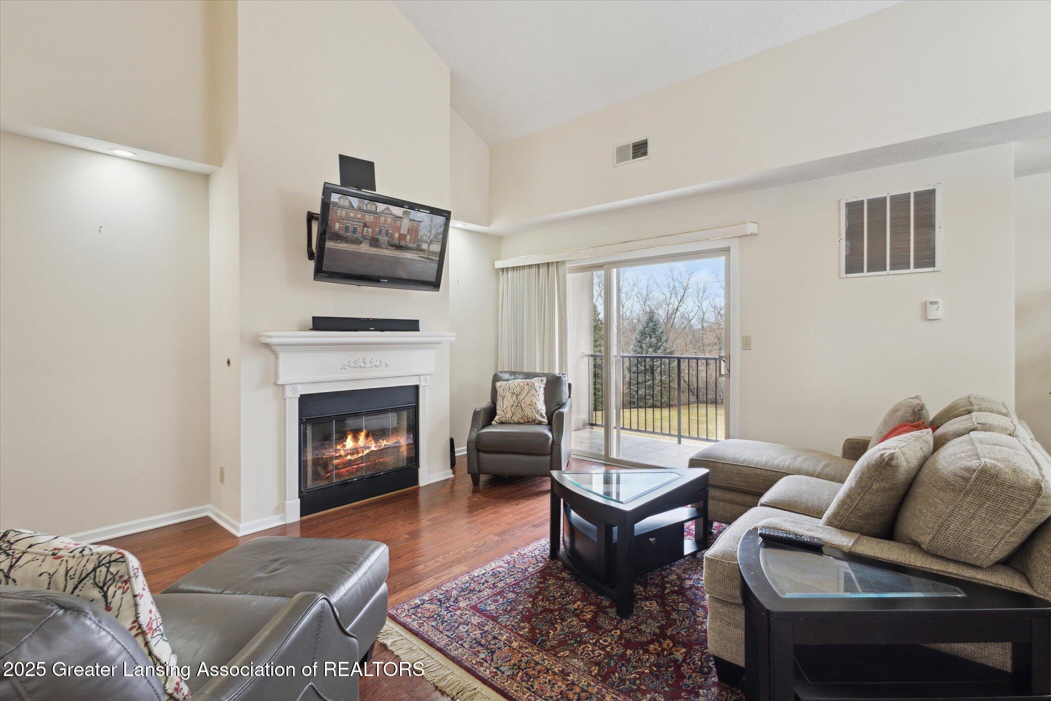 1359 Turner Road Lansing, MI 48906 - Photo 9 of 45 09-1359-Turner-Rd-Lansing-MI-48906-Windo
