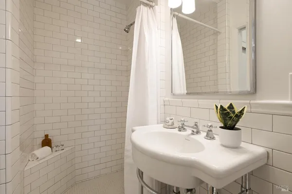 $1,250,000 | 115 Myrtle Avenue, San Rafael, CA 94901