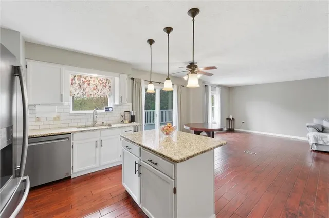 $550,000 | 9308 Marshall Road, Cranberry Township, PA 16066