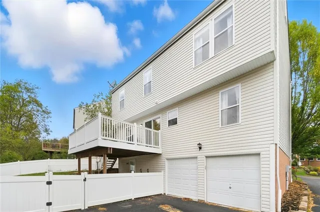 $550,000 | 9308 Marshall Road, Cranberry Township, PA 16066