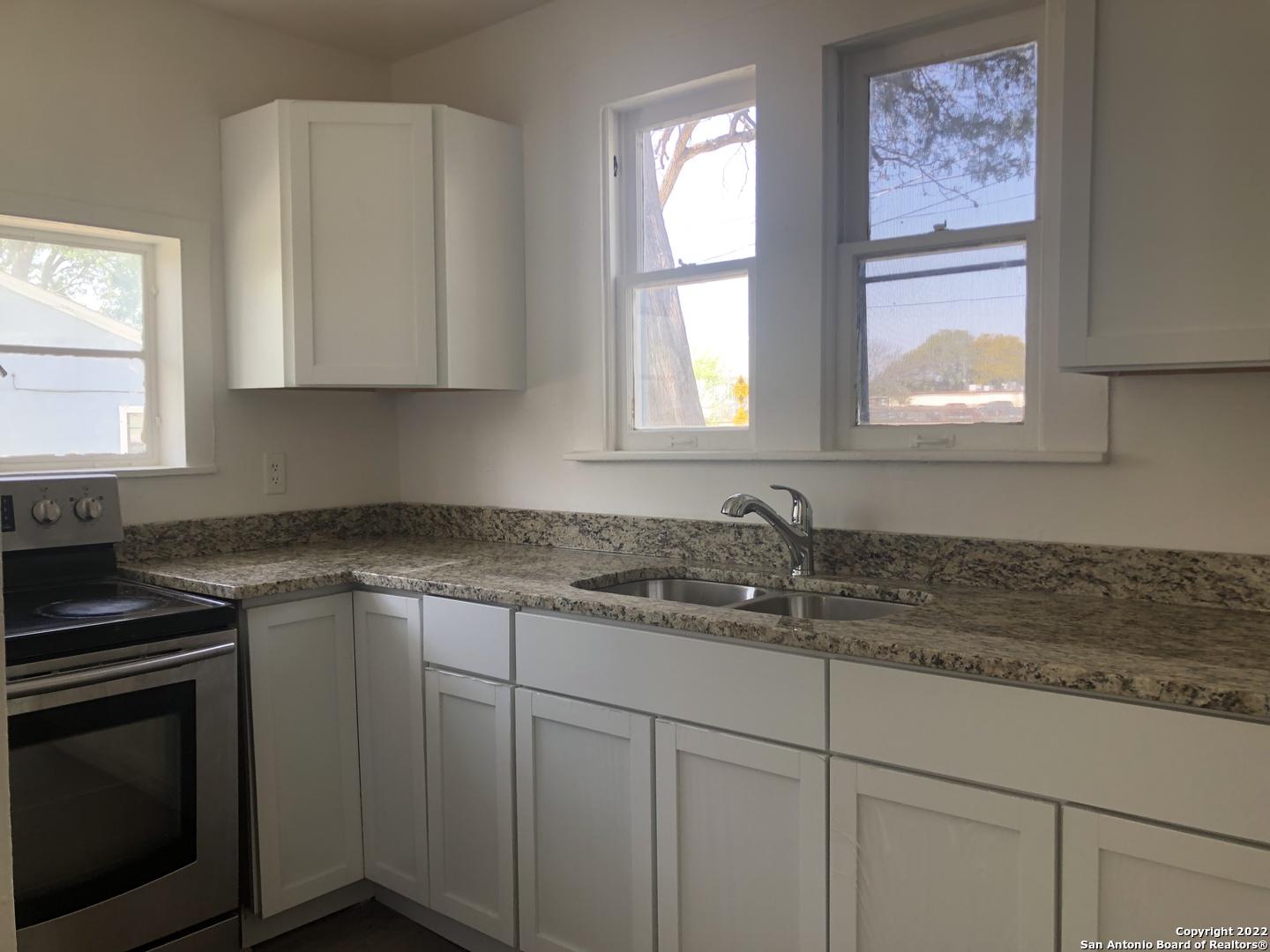 306 Gibbs Sprawl Road, Unit 2 Converse, TX 78109 - Photo 8 of 9