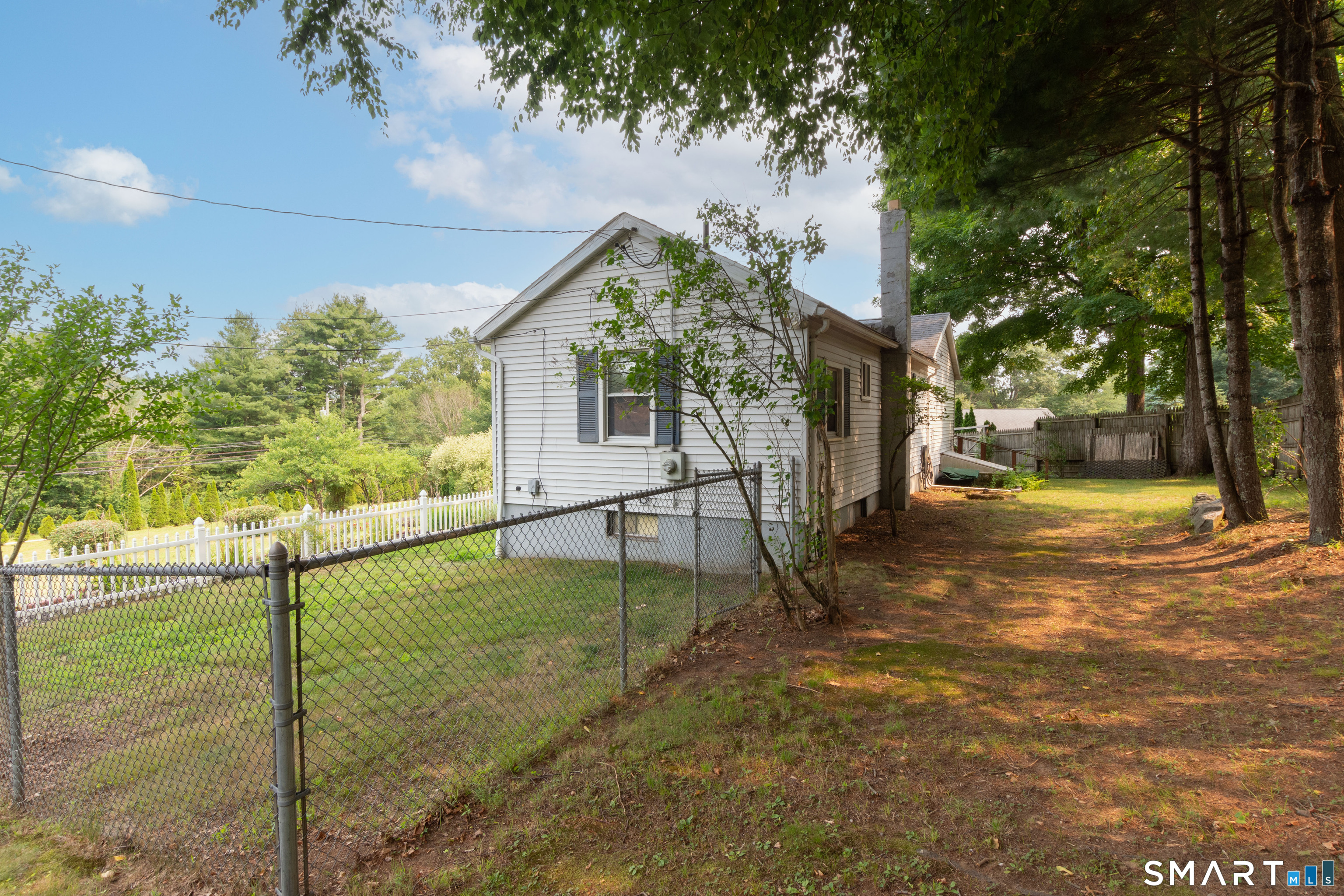 745 Upper Maple Street Killingly, CT 06241 - Photo 10 of 40