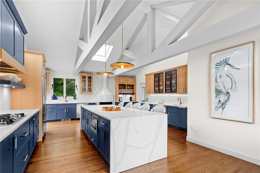 1 Harbor View Drive Newport, RI 02840 - Photo 11 of 50