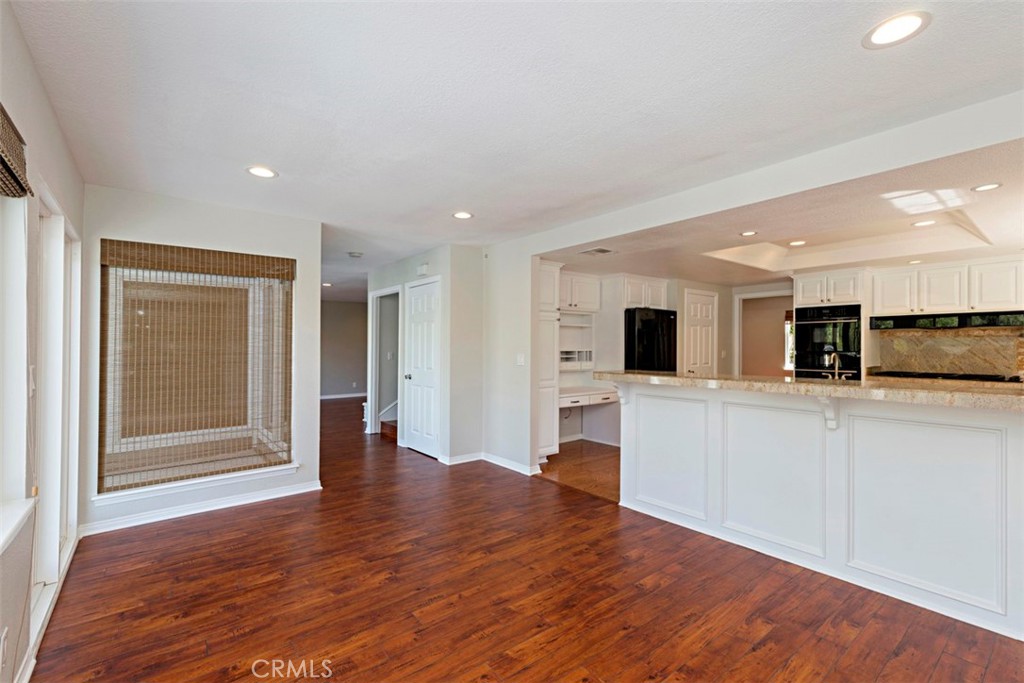 33852 Orilla Road Dana Point, CA 92629 - Photo 11 of 49 a view of kitchen with microwave a refrigerator and a stove