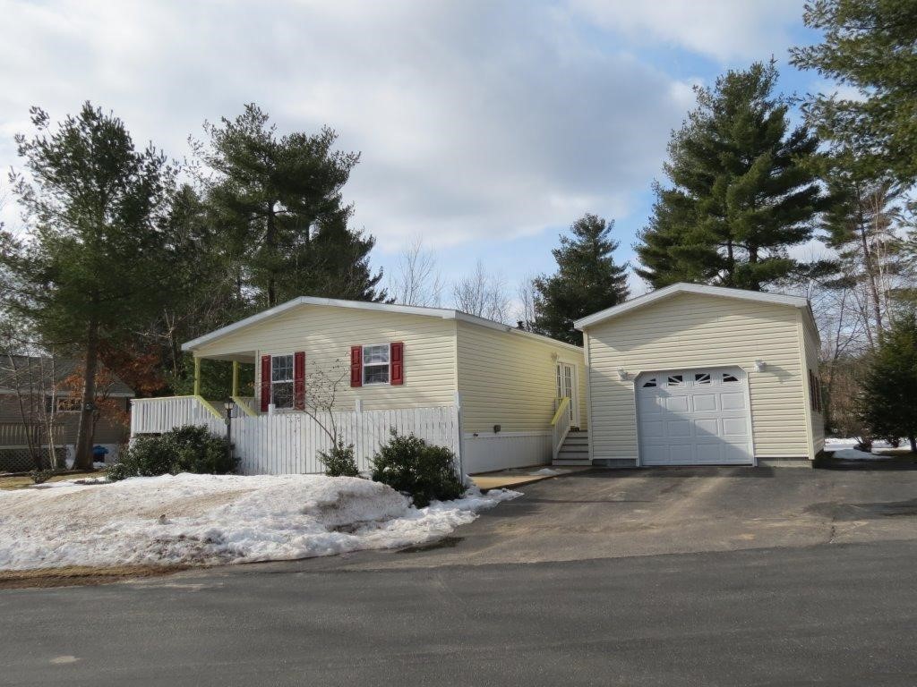 35 Temple Drive Rochester, NH 03868 - Photo 1 of 23