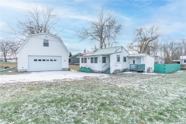 $2,000 | 216 Frontenac Boulevard, Clayton, NY 13624