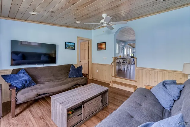 $2,000 | 216 Frontenac Boulevard, Clayton, NY 13624