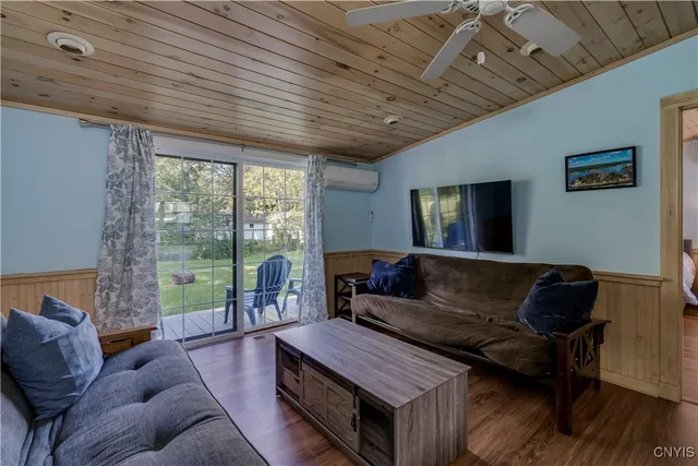 $2,000 | 216 Frontenac Boulevard, Clayton, NY 13624