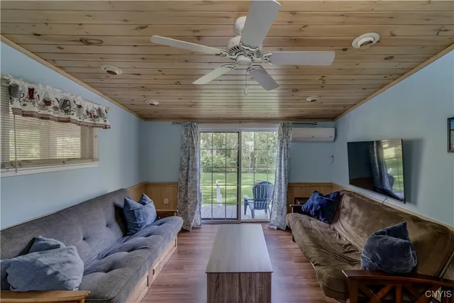 $2,000 | 216 Frontenac Boulevard, Clayton, NY 13624