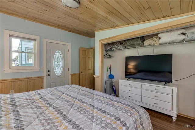 $2,000 | 216 Frontenac Boulevard, Clayton, NY 13624