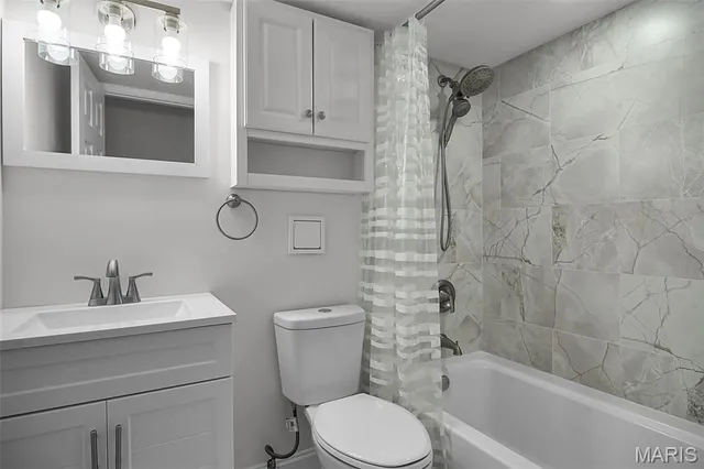 $99,900 | 10401 Briarbend Drive, Unit 2, St. Louis, MO 63146