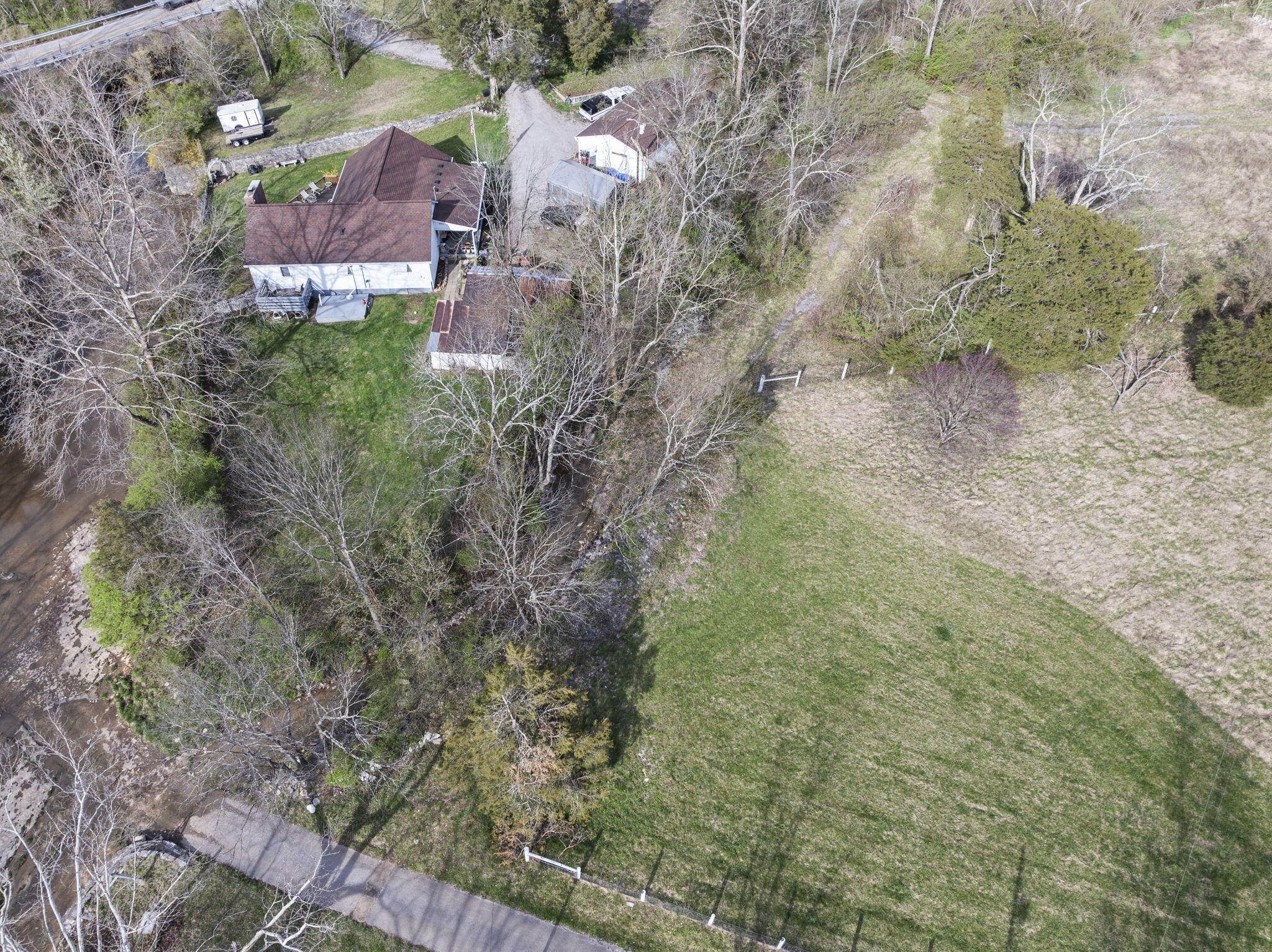 121 Johnson Road Lexington, KY 40515 - Photo 22 of 42 19-web-or-mls-DJI_20250401171941_0212_D