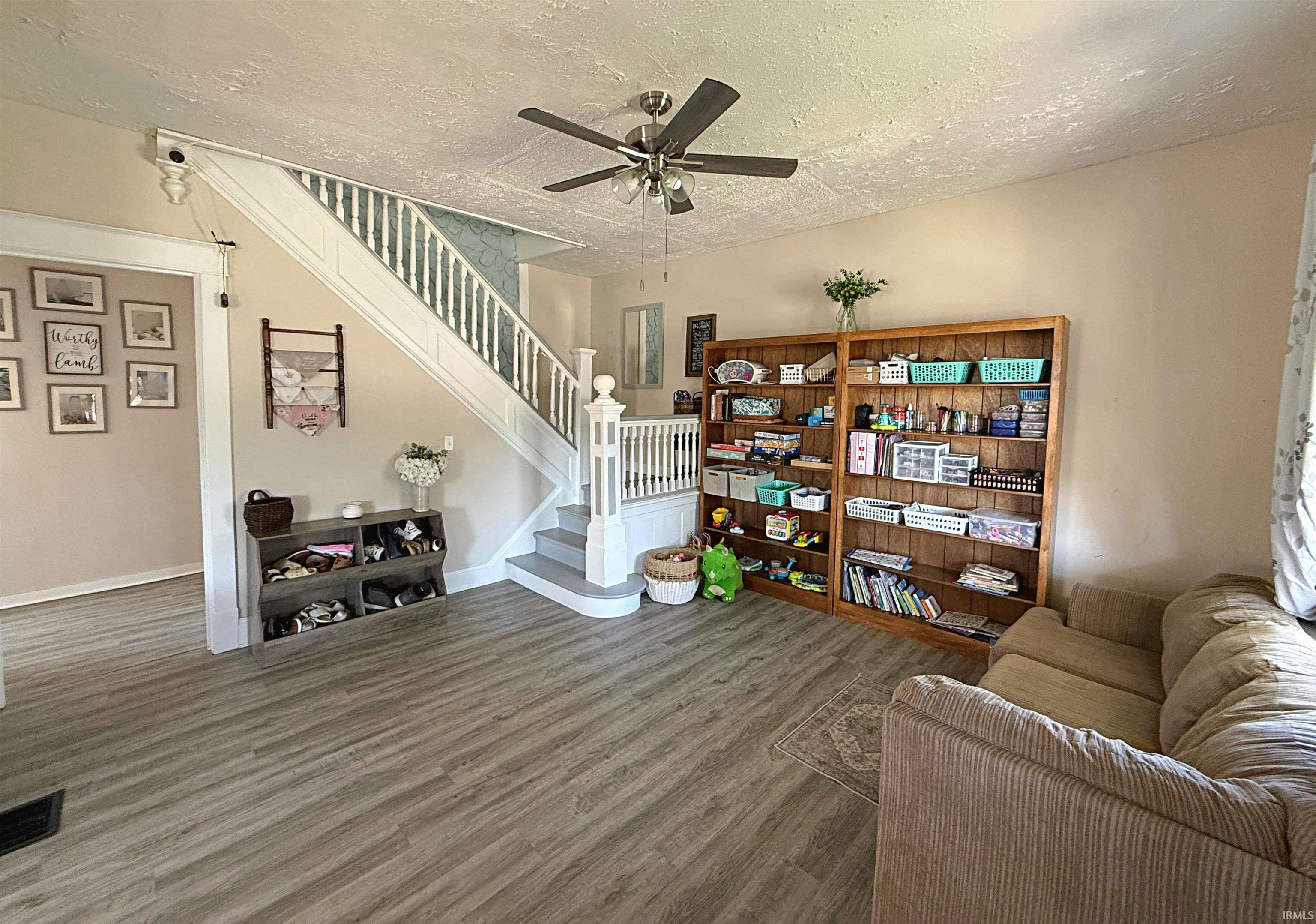 712 West Main Street Washington, IN 47501 - Photo 5 of 31