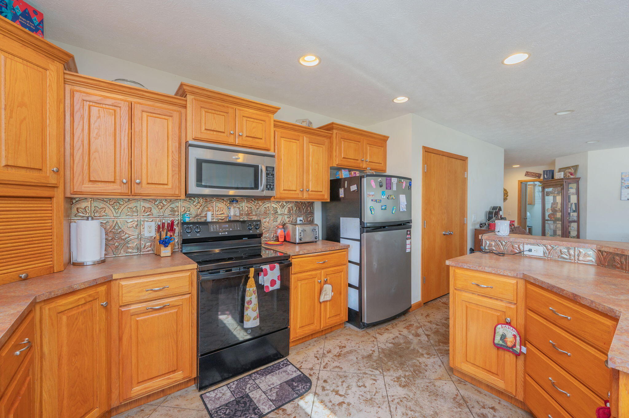 2524 Lincoln Road Navarre, FL 32566 - Photo 4 of 30 Kitchen